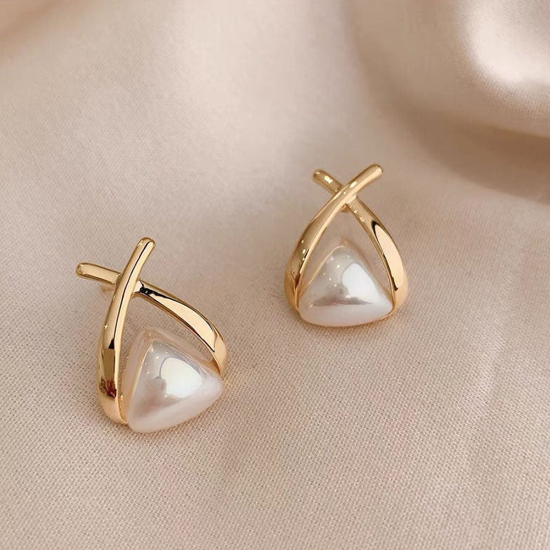 Rhombus Pearl Earrings