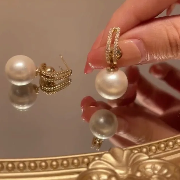 Pearl Drop Earring