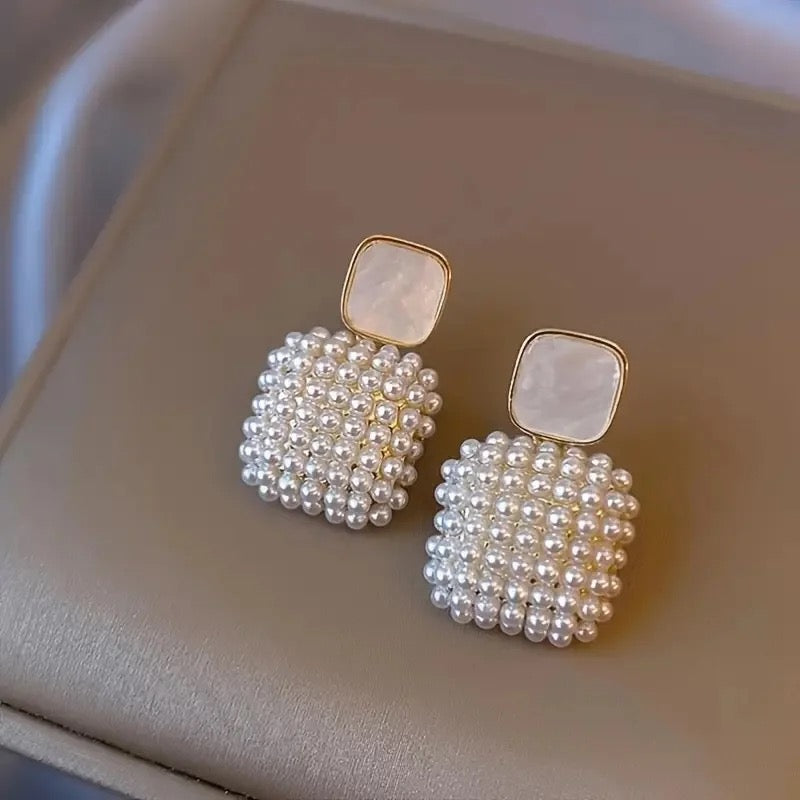 Square Bunch Pearl Earrings