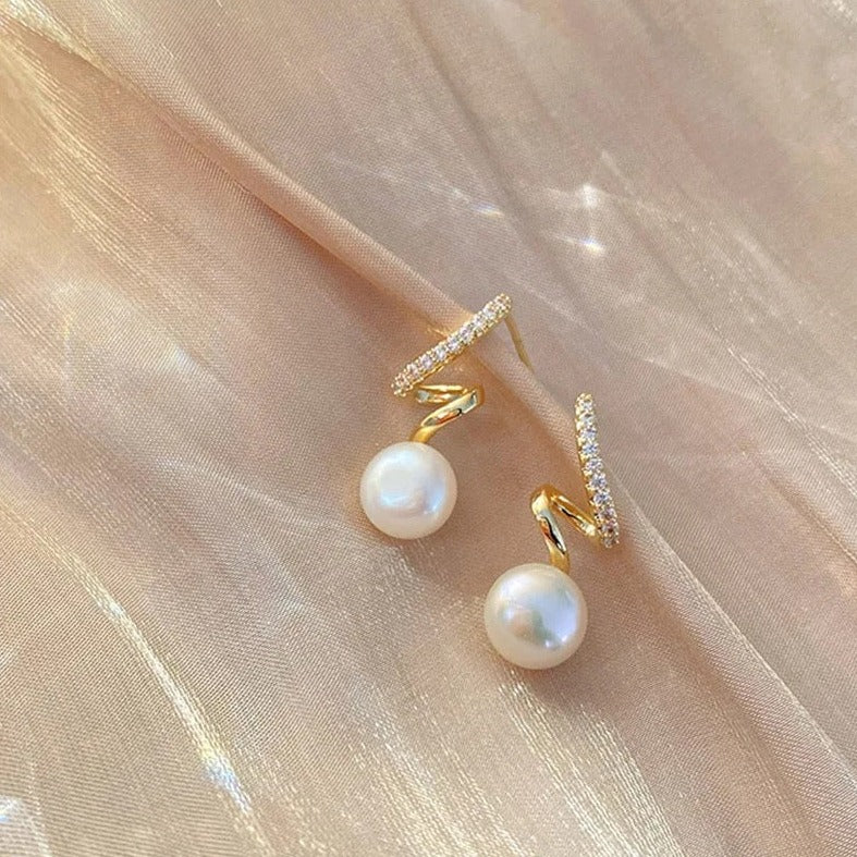 Zig Zag Pearl Earring